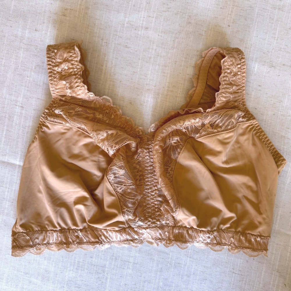 Breezies Tan Lace Wireless Bralette Intimates‎ Tan 1X Hook and Eye Closure